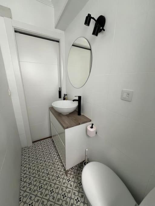 Piso Acogedor Cerca Del Centro. Apartment Burgos Bagian luar foto