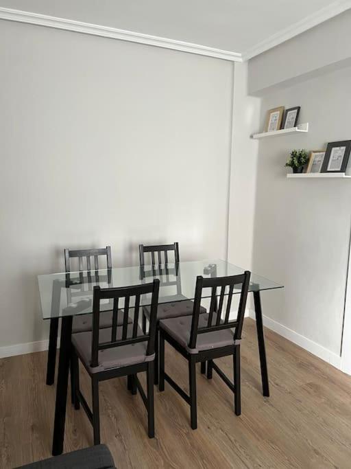 Piso Acogedor Cerca Del Centro. Apartment Burgos Bagian luar foto